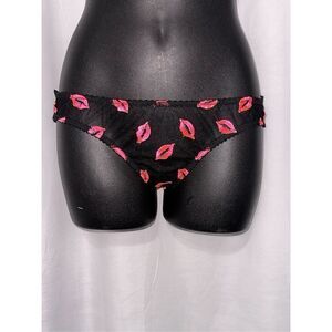 NEW WITH TAGS WOMEN Beautiful Victoria’s Secret black and pink lip embroidered l